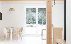 Romantic Cabin Methuya, Private Outdoor Sauna Included